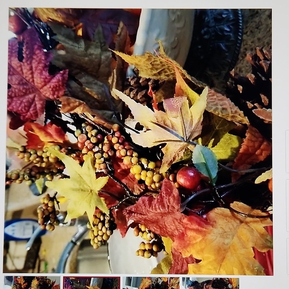 Fall 24" round Fall wreath - Picture 2 of 4